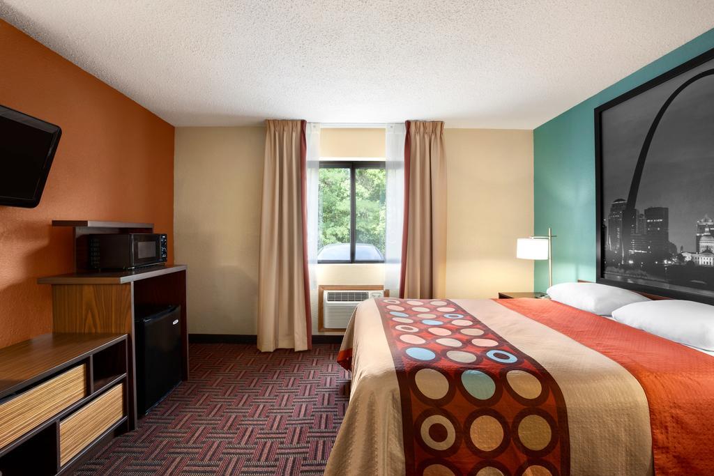 Super 8 By Wyndham Fairview Heights-St. Louis Motel Exterior photo